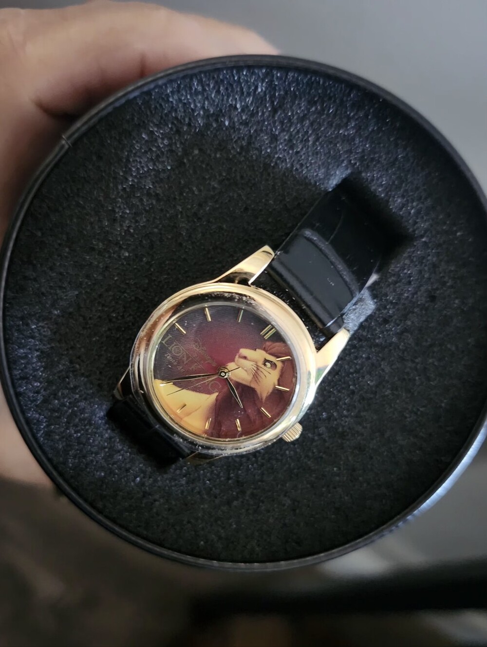 Vintage New Never Used 2003 10th Anniversary Lion King Watch In Tin.